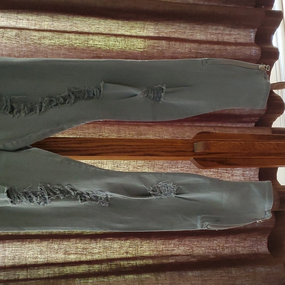 JOE'S WOMEN'S RIPPED THE JEAN LEGGING PANT SIZE L2 - Picture 3 of 15